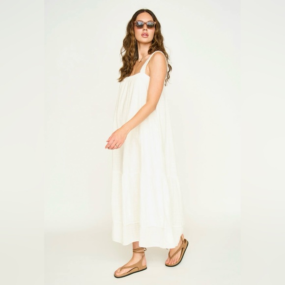 Mirth Monaco Dresss - Picture 3 of 9